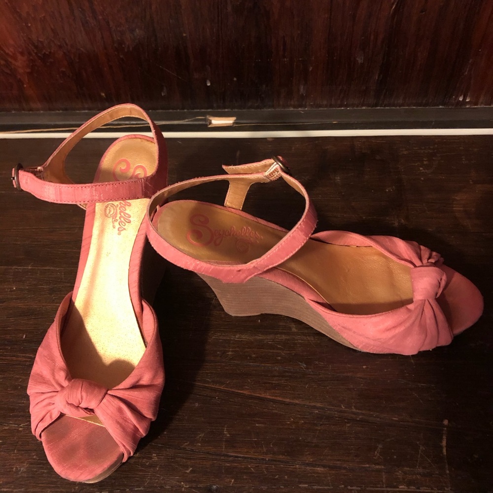 SEYCHELLES wedge sandal Sz 7.5